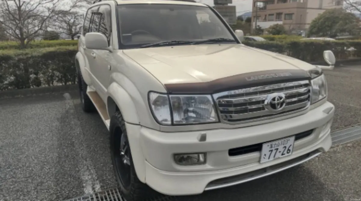 Toyota Land Cruiser Amazon 100 Series - Image 4