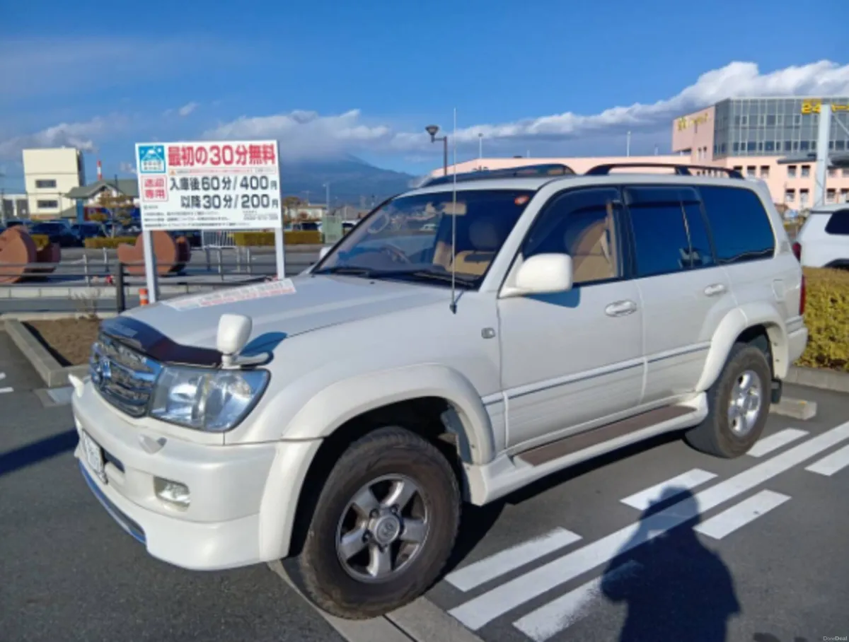 Toyota Land Cruiser Amazon 100 Series - Image 2