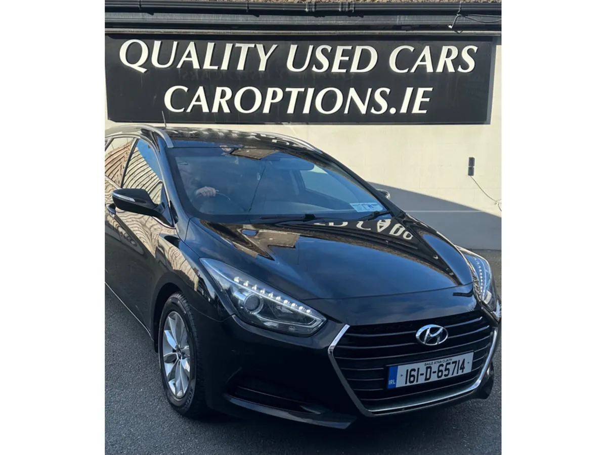 Hyundai i40 1.7 CRDI S 115PS//NEW N.C.T//1 YEAR TA - Image 3