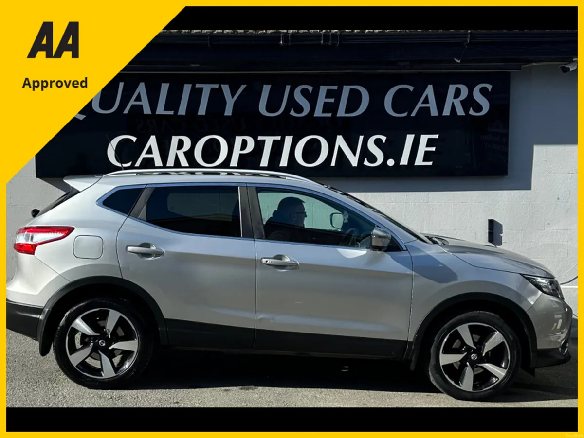 Nissan Qashqai 1.2 PET SV PREMIUM E6 4DR//VERY LOW - Image 1