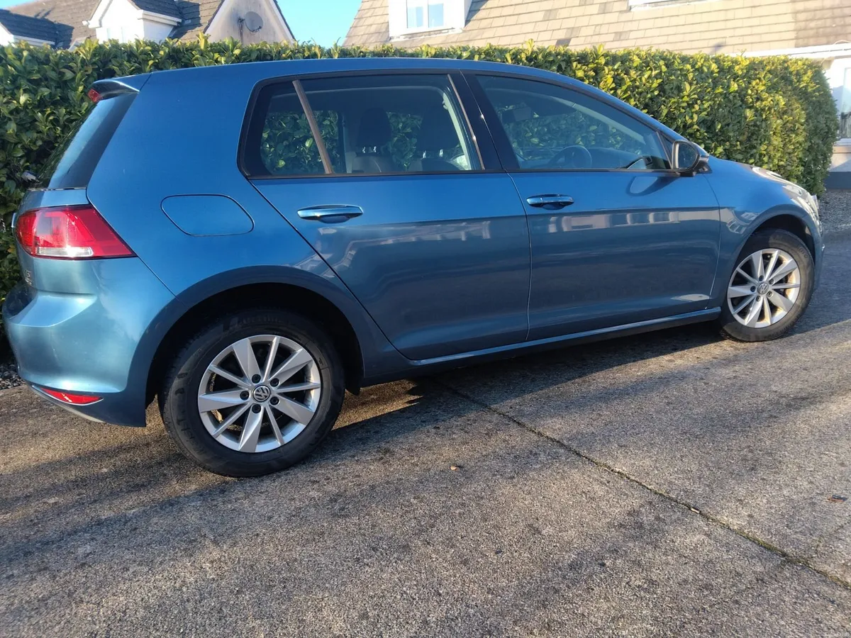 Volkswagen Golf 2013 - Image 2