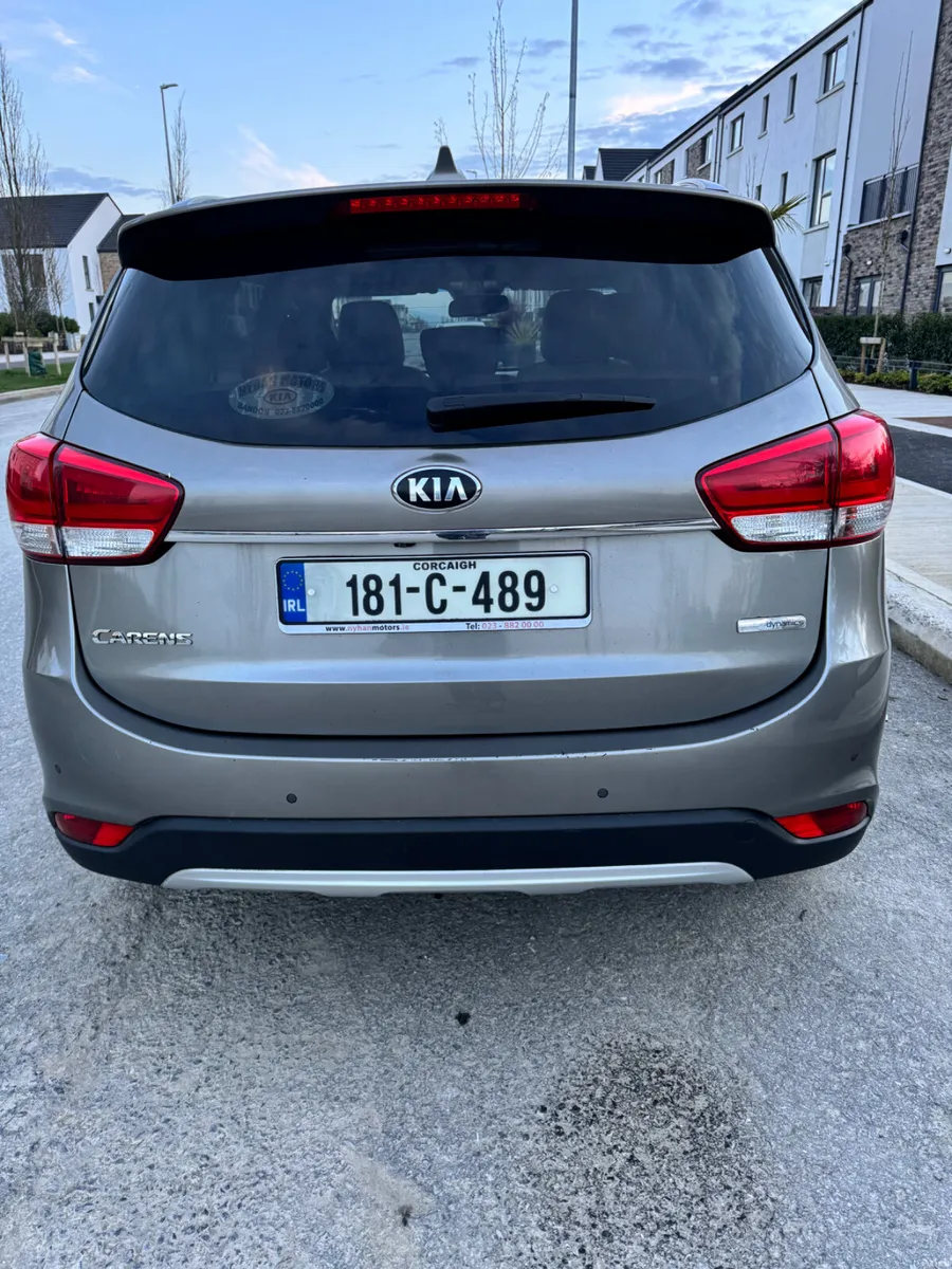 Kia Carens 2018 Top spec model with Heated - Image 2