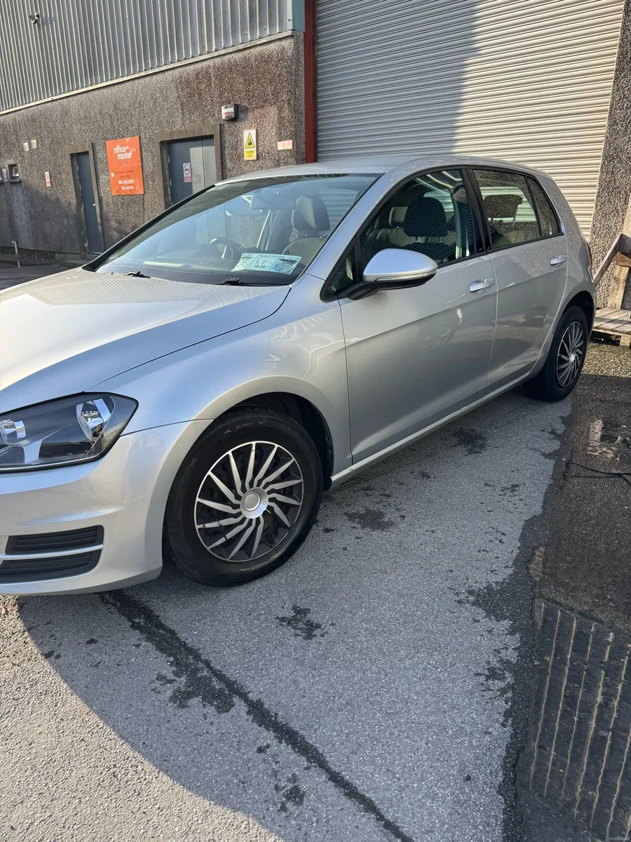 Volkswagen Golf 1.6TDI 5 door silver - Image 1