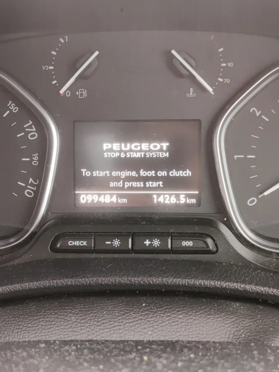 Peugeot Expert 2017 - Image 2