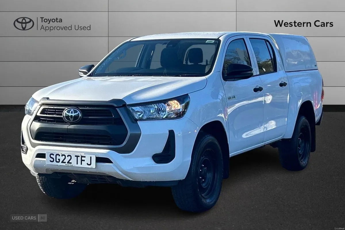 Toyota Hilux 2.4 D-4D Active Extra Cab Pickup 4WD - Image 3