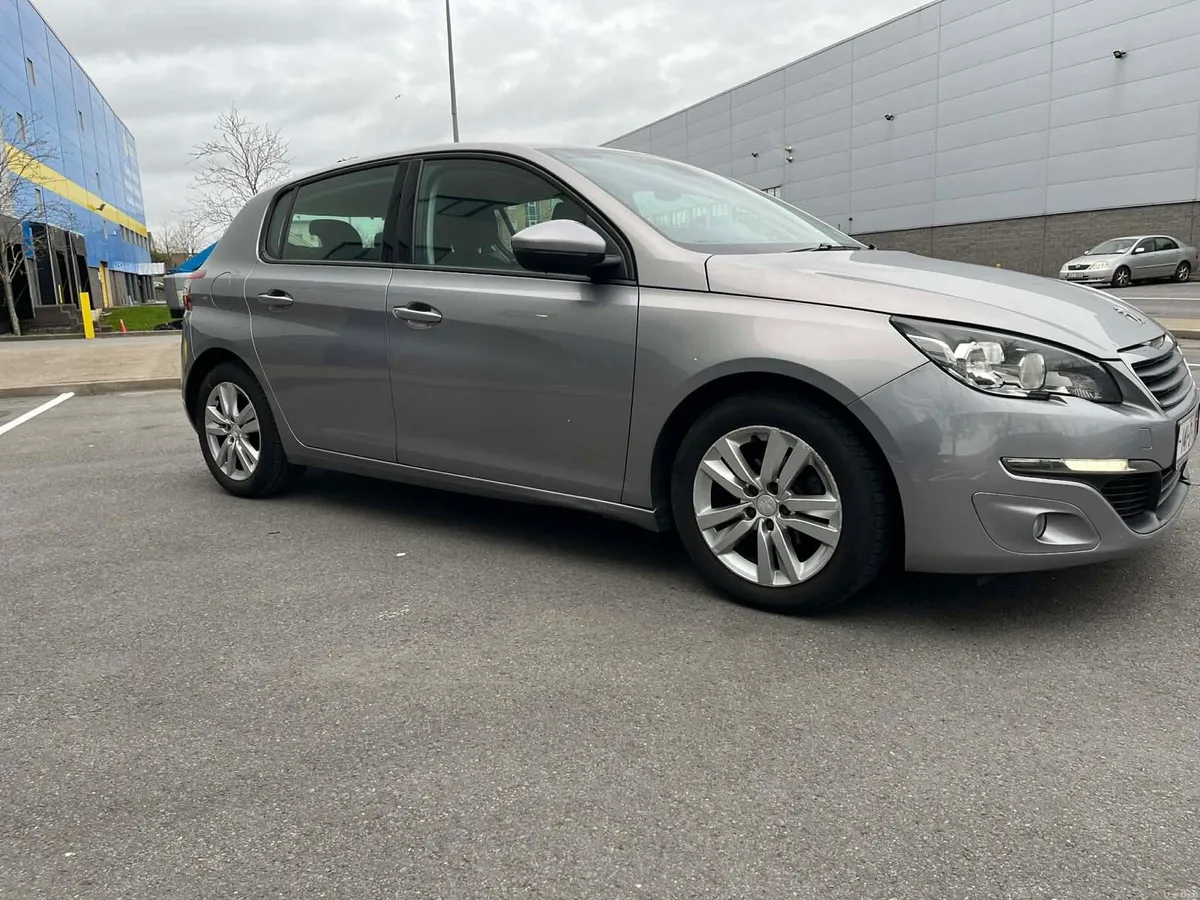 Peugeot 308 - Image 3