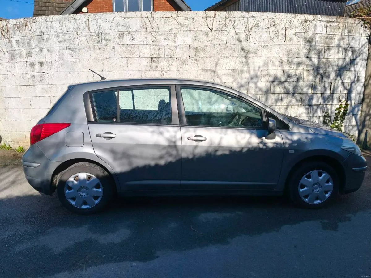 Nissan Tiida - Image 2