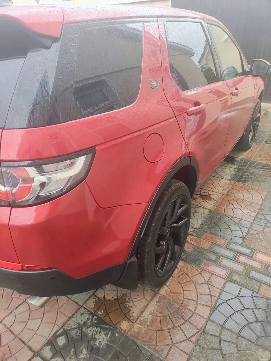 Land Rover Discovery Sport 2018 - Image 2