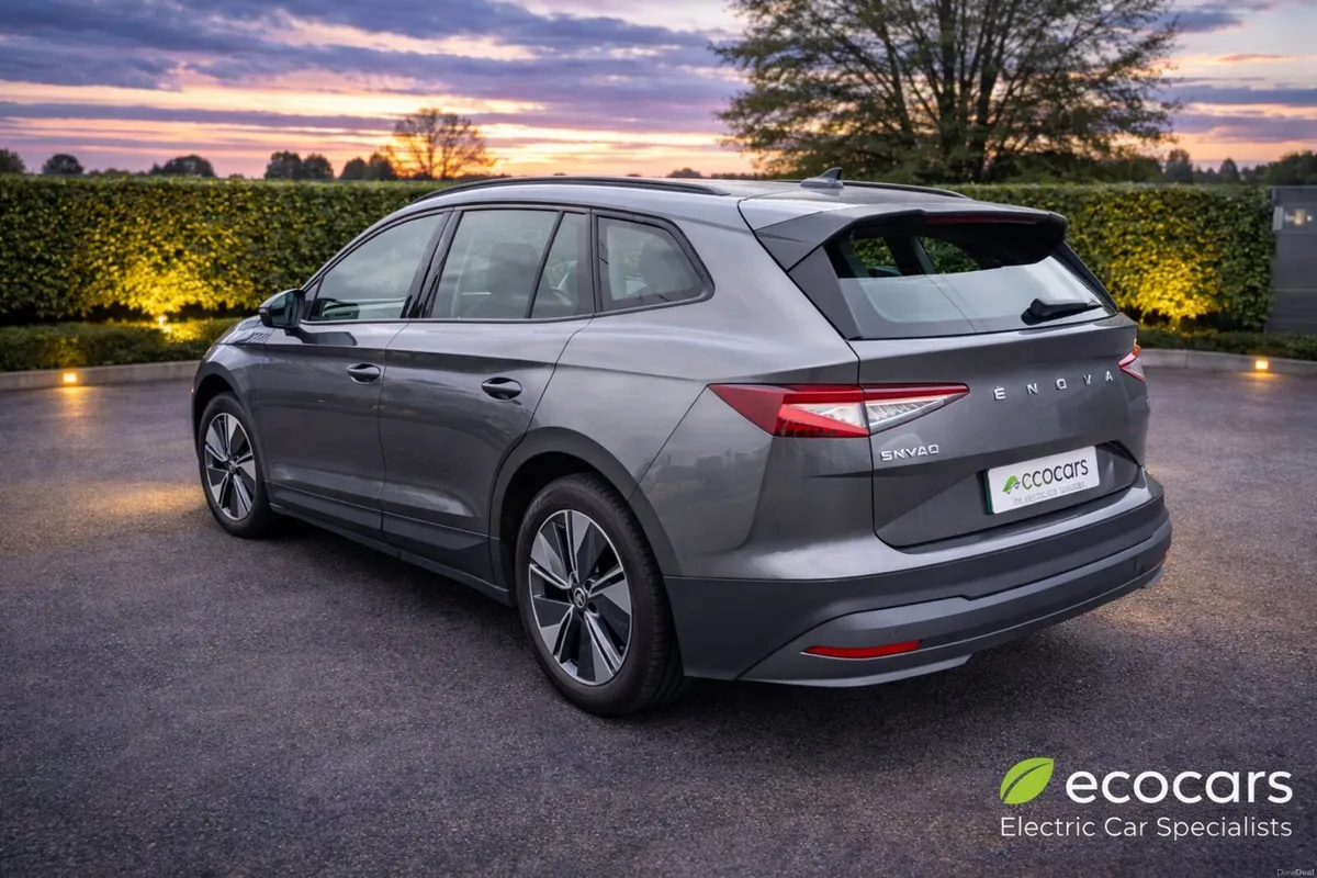 2023 Skoda Enyaq iV 60 | Design Selection Interior - Image 3