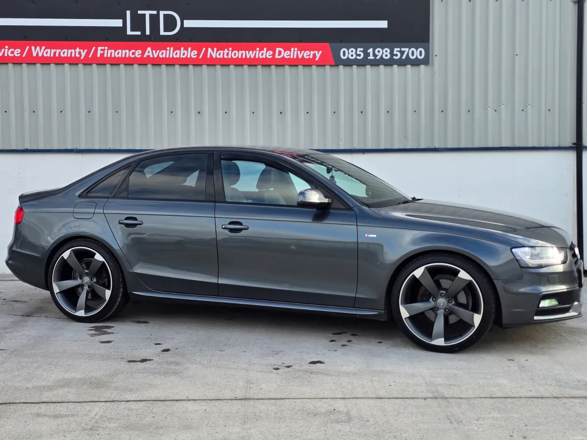 2015 AUDI A4 S-LINE BLACK EDITION MODEL DAYTONA - Image 3