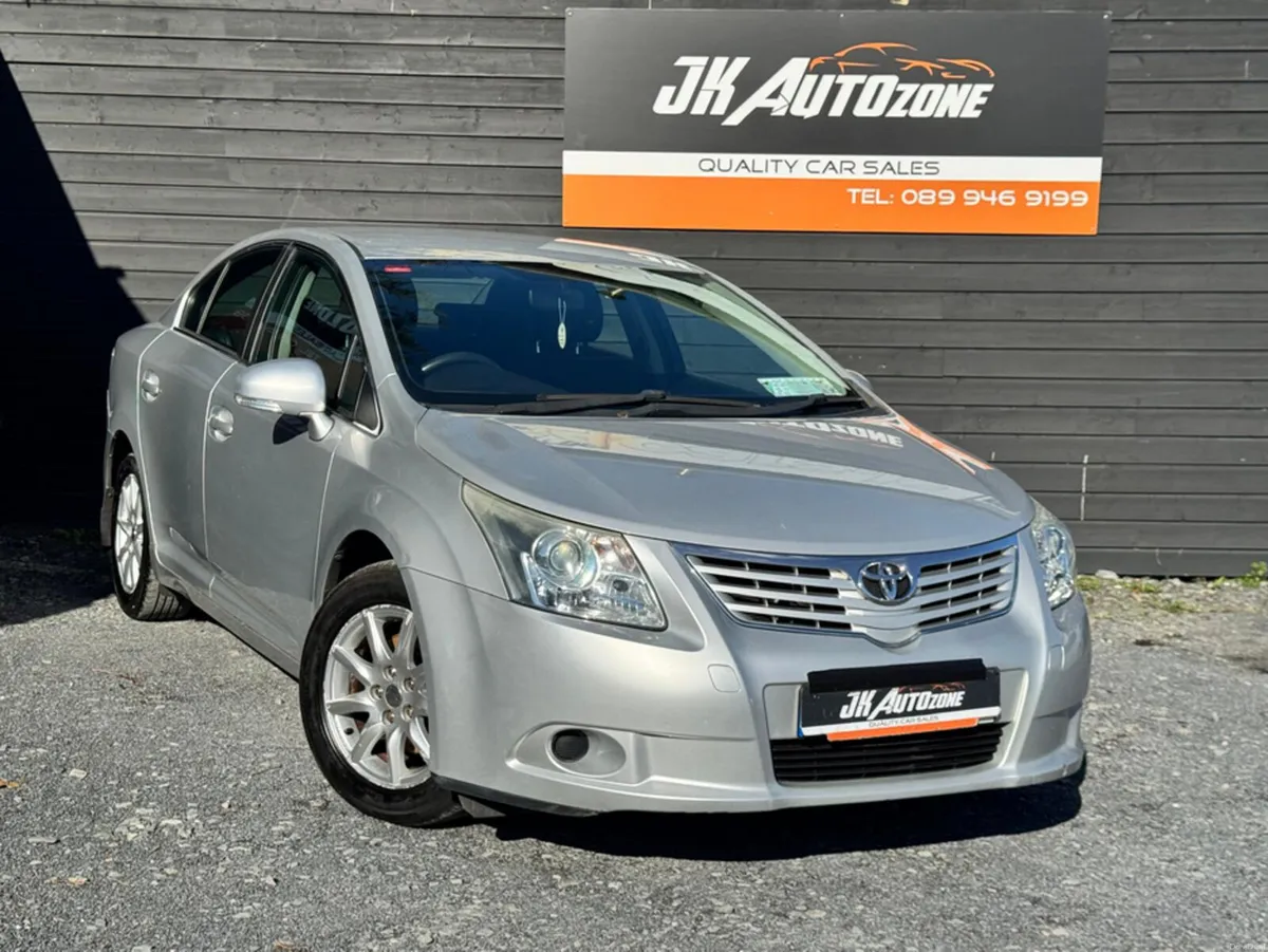 Toyota Avensis 1.8 T2 V-MATIC 4DR - Image 1