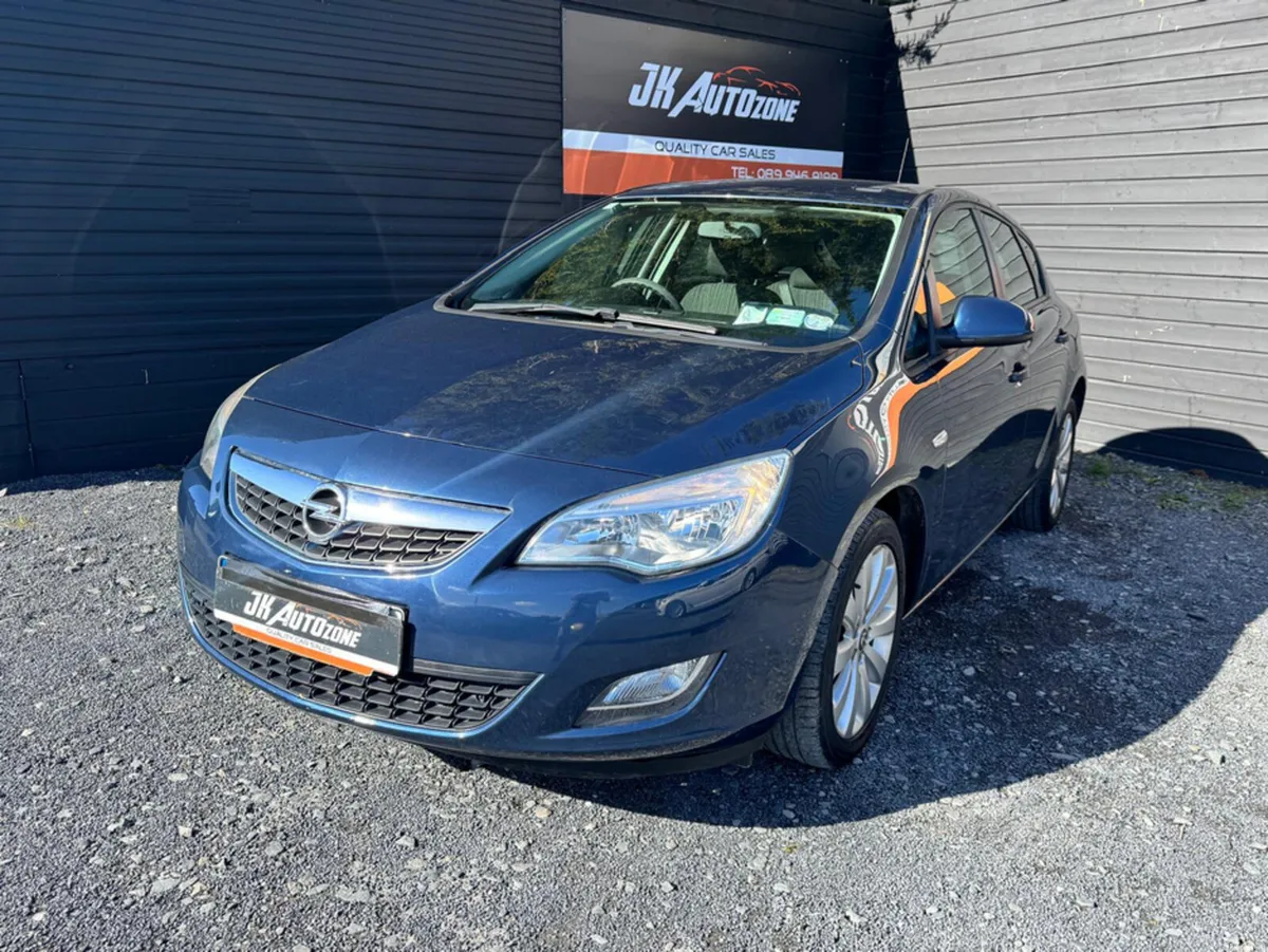 Opel Astra SC 1.4 I 100PS 5DR - Image 3