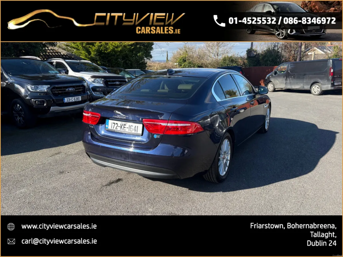 Jaguar XE XE LOW MILAGE - Image 4