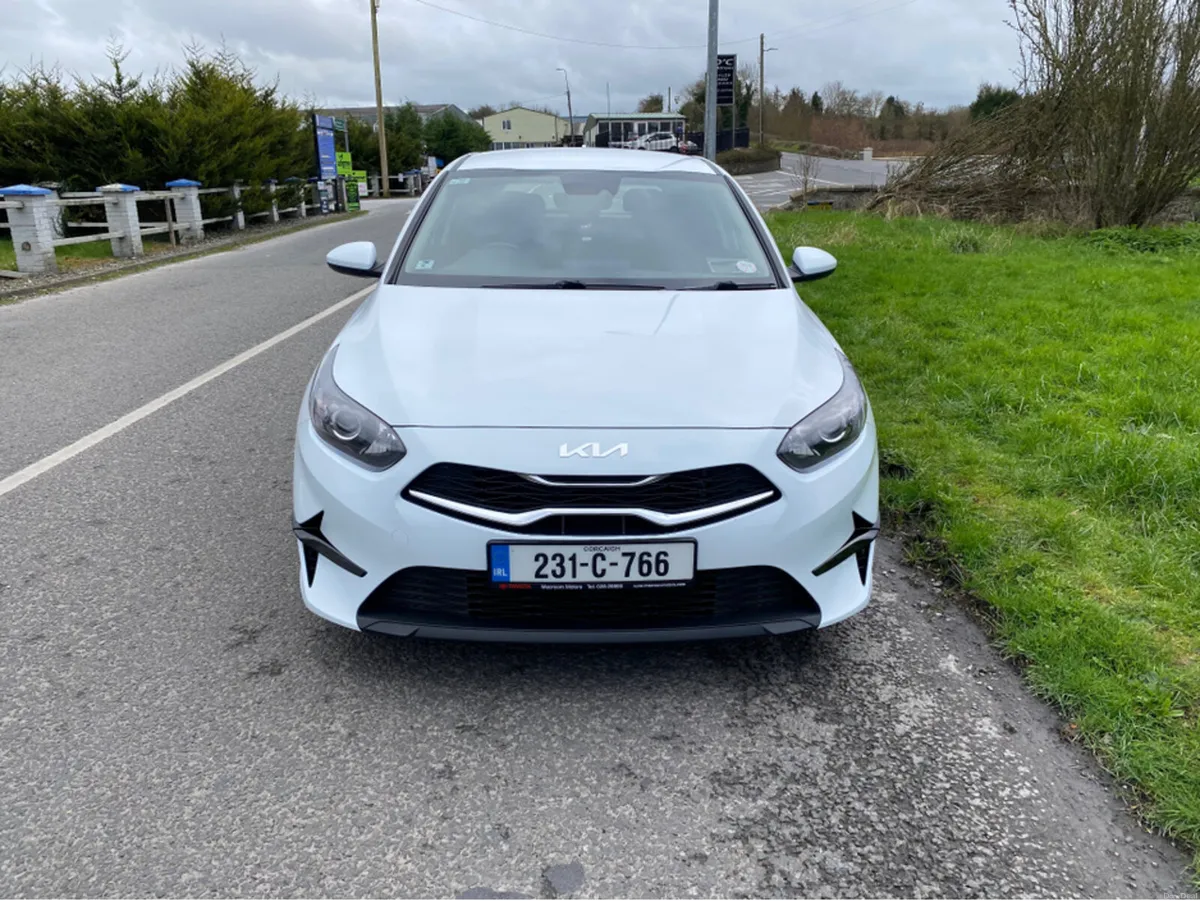 Kia Ceed 1.6 D MHEV K2 MY23 5DR - Image 2