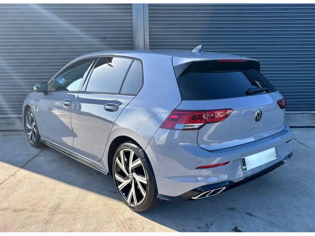 Volkswagen Golf R-LINE 2.0 TDI DSG 150HP 5DR AU - Image 2
