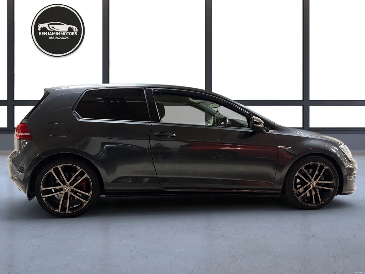 Volkswagen Golf 2014 Gtd Automatic  DSG Good specs - Image 4