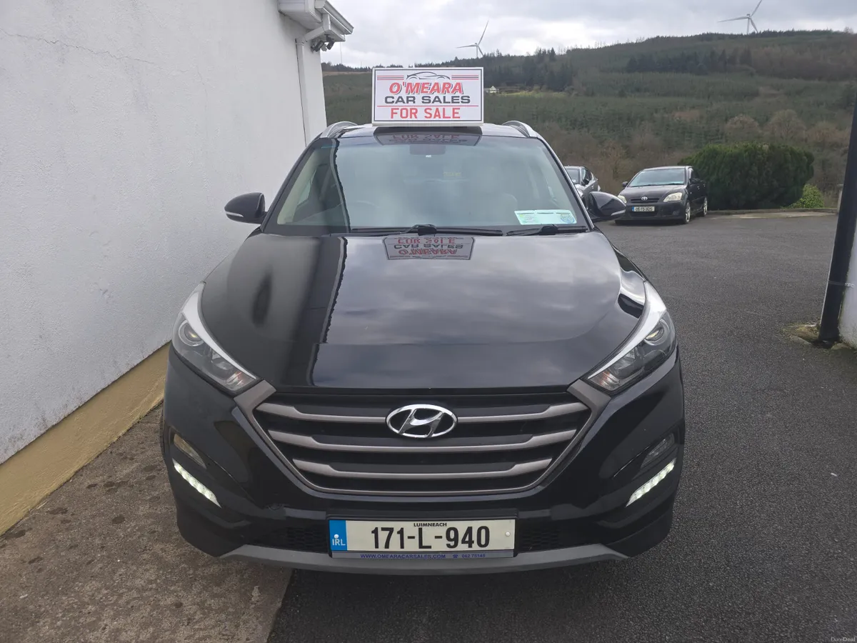 Hyundai Tucson 2017 **One Owner**Full Leather** - Image 3