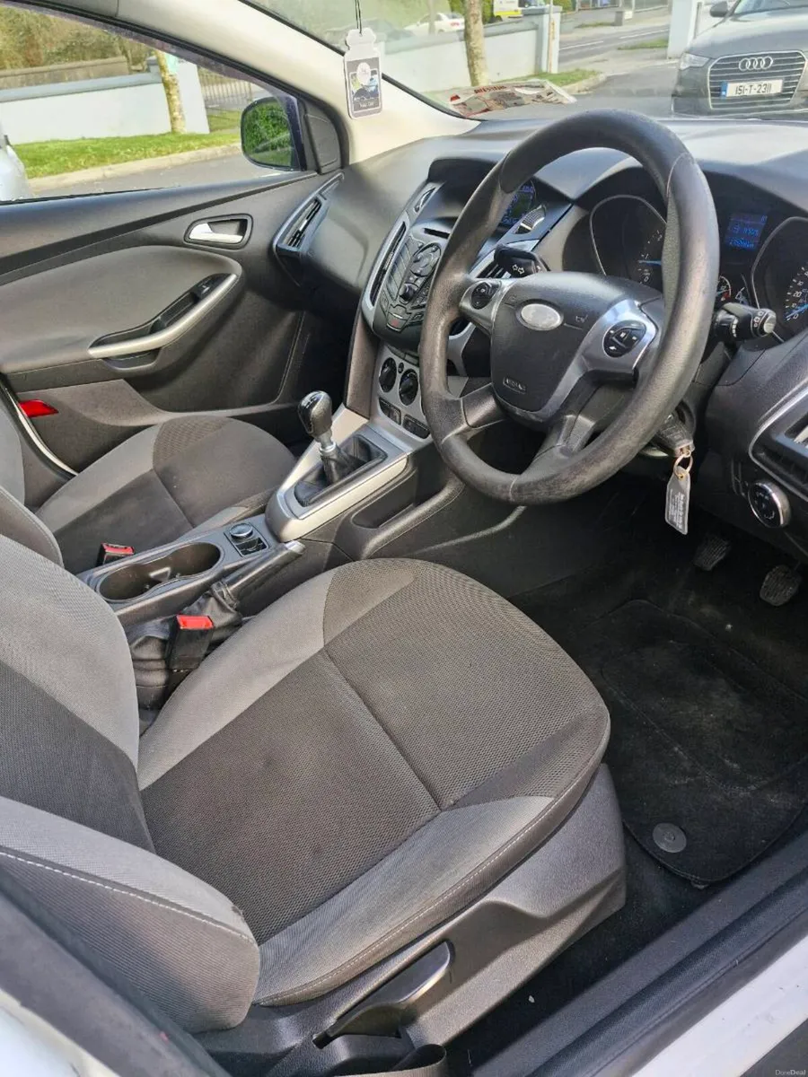 Ford focus estate - Image 6