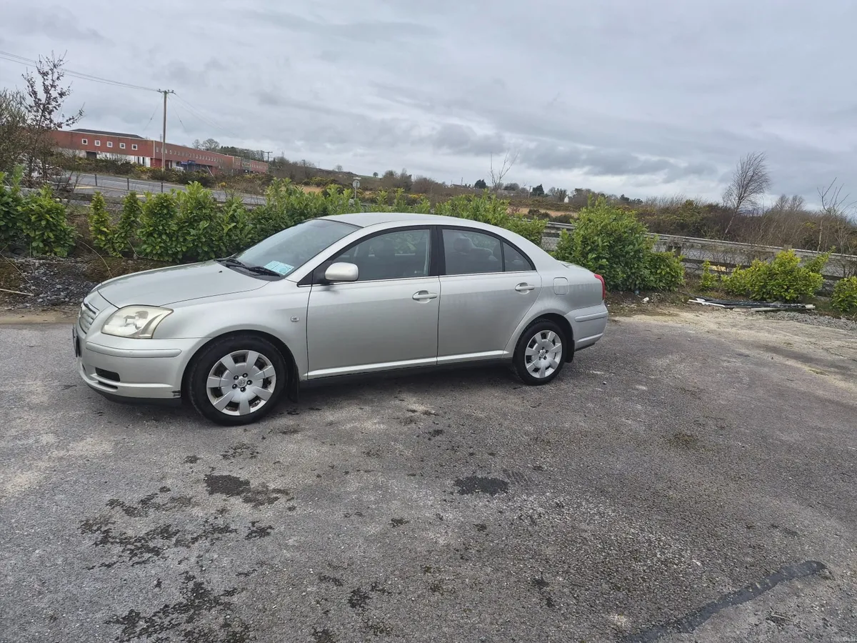 Toyota Avensis 2005 - Image 2