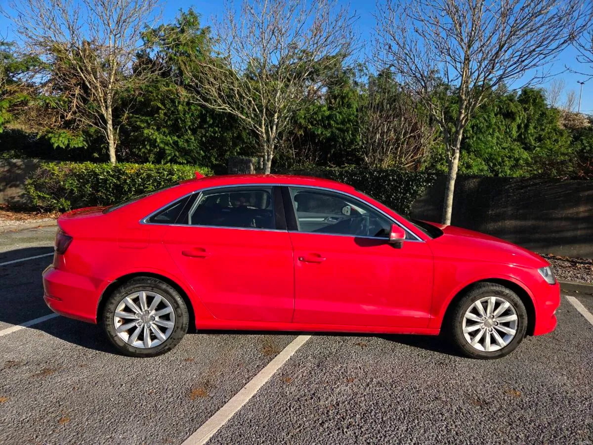 Audi A3 2016 - Image 2