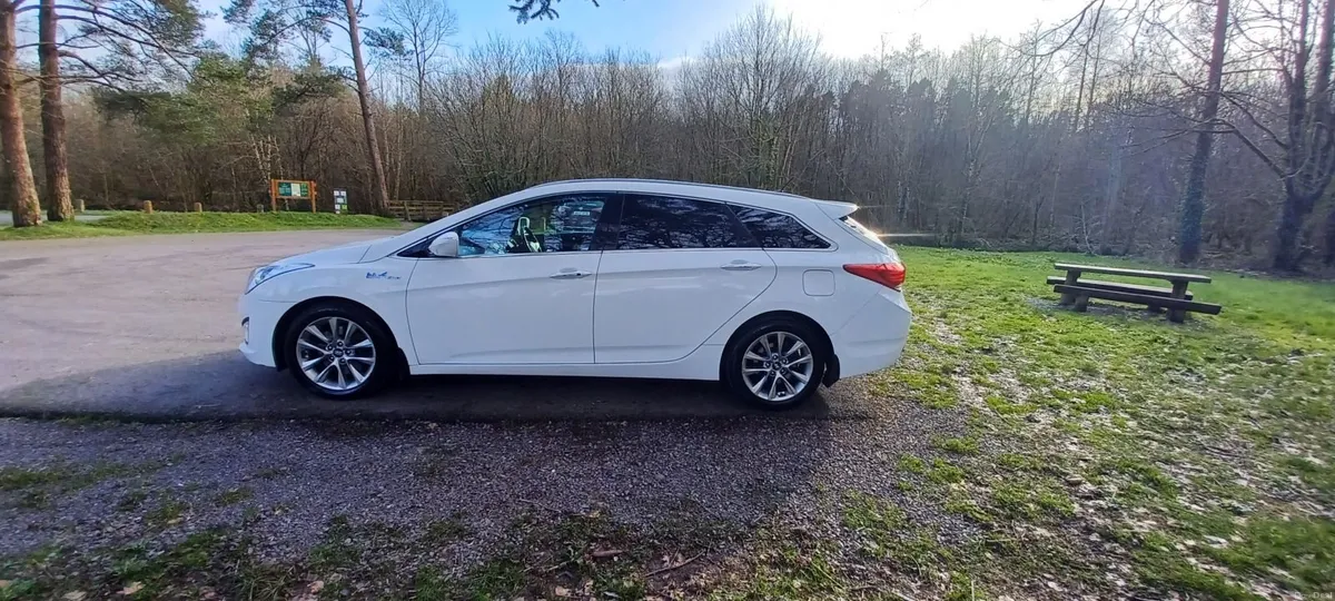 Hyundai i40 2015 Estate - Image 4