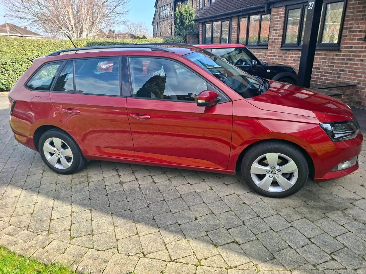 SKODA FABIA 1.2 PETROL ESTATE 2017 VERY CLEAN CAR - Image 2