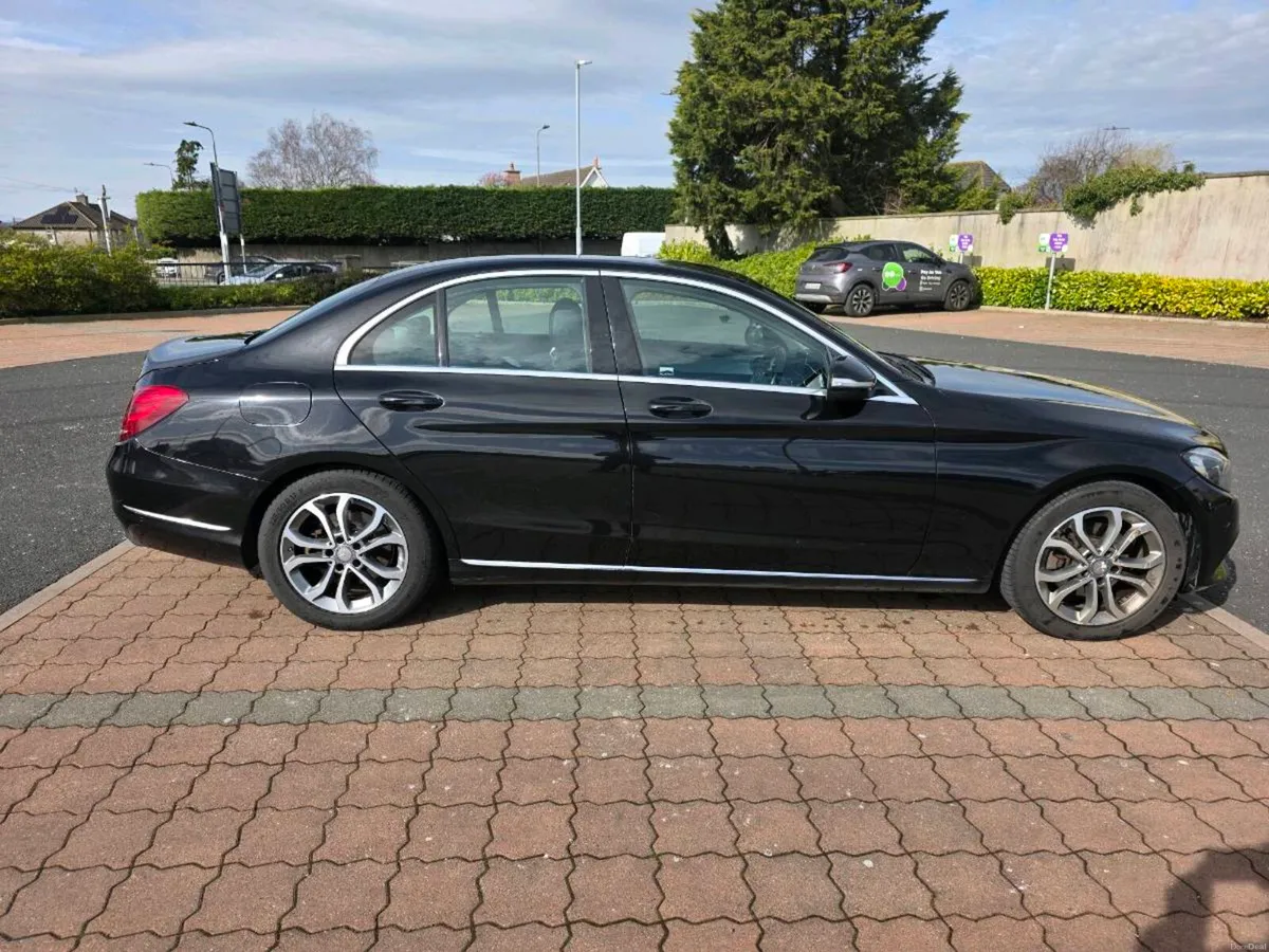 2015 Mercedes c220d - Image 3