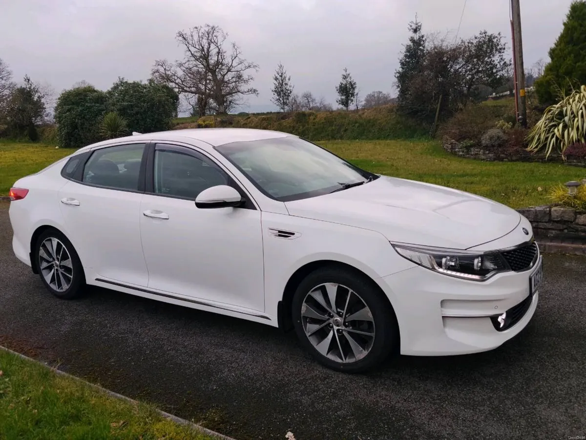 2016 Kia Optima - Image 2