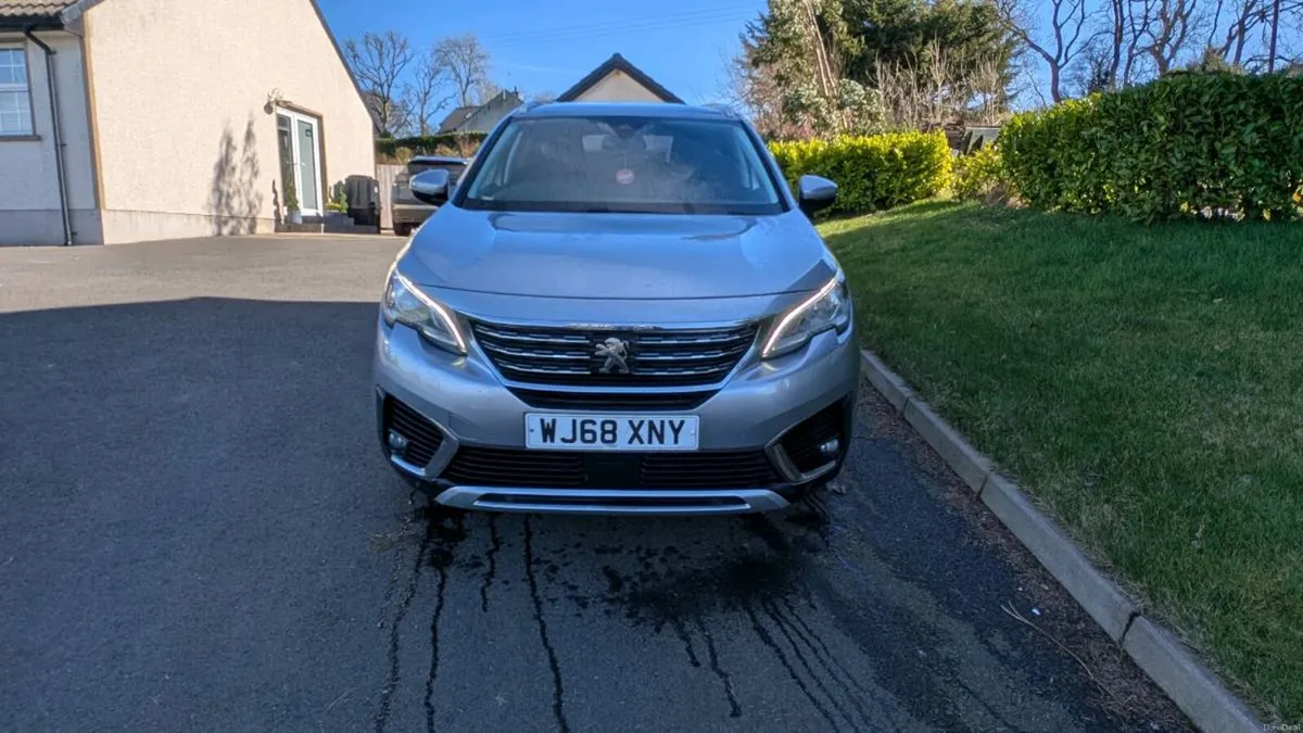 2018 Peugeot 5008 allure 7 seater - Image 3