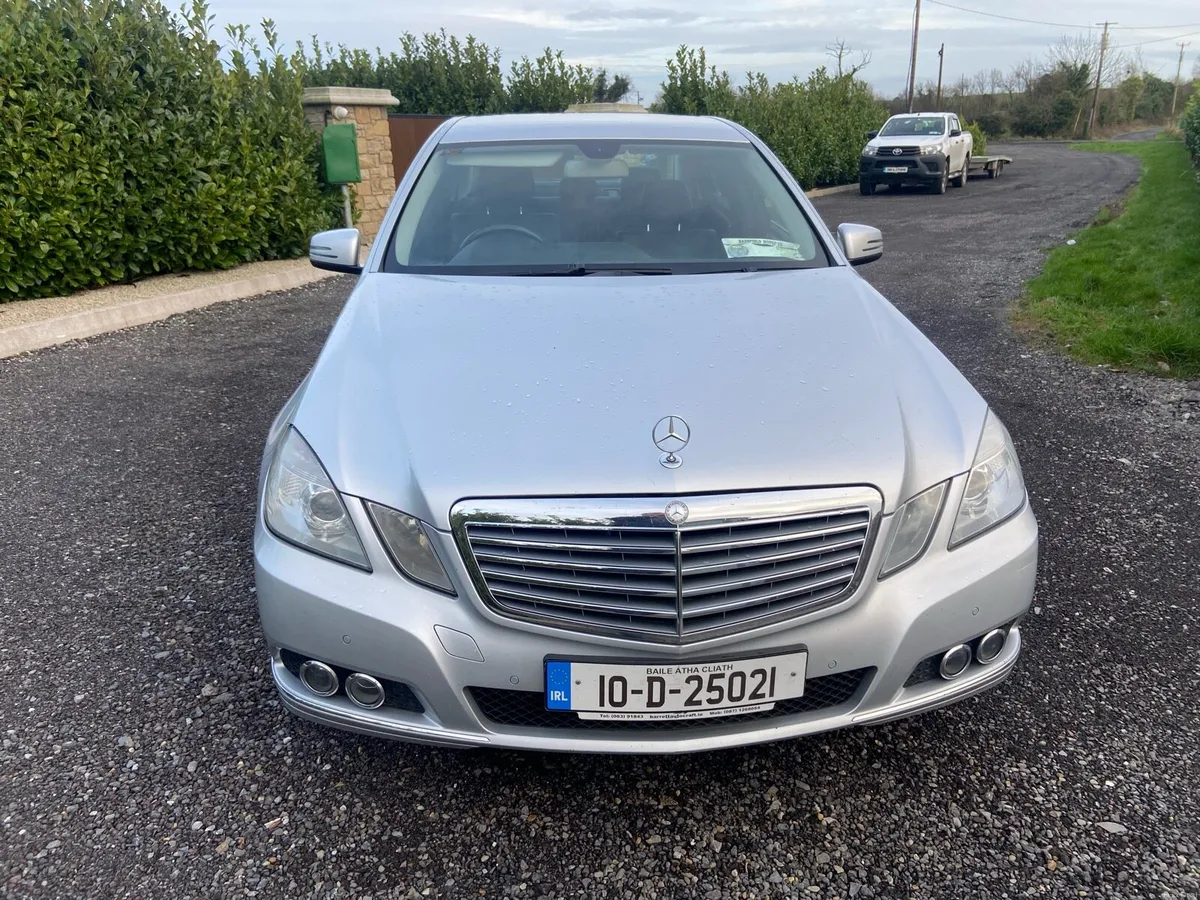 2010 MERCEDES BENZ E SERIES 200 CDI ELEGANCE - Image 4
