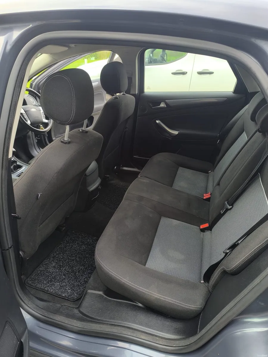 Ford Mondeo - Image 1