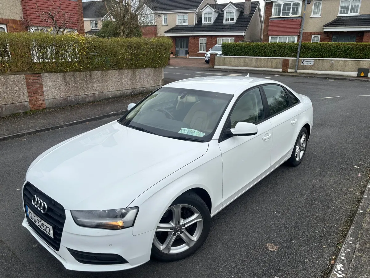 2013Audi A4 2.0 TDI 143 bhp TECHNIK black, edition - Image 2