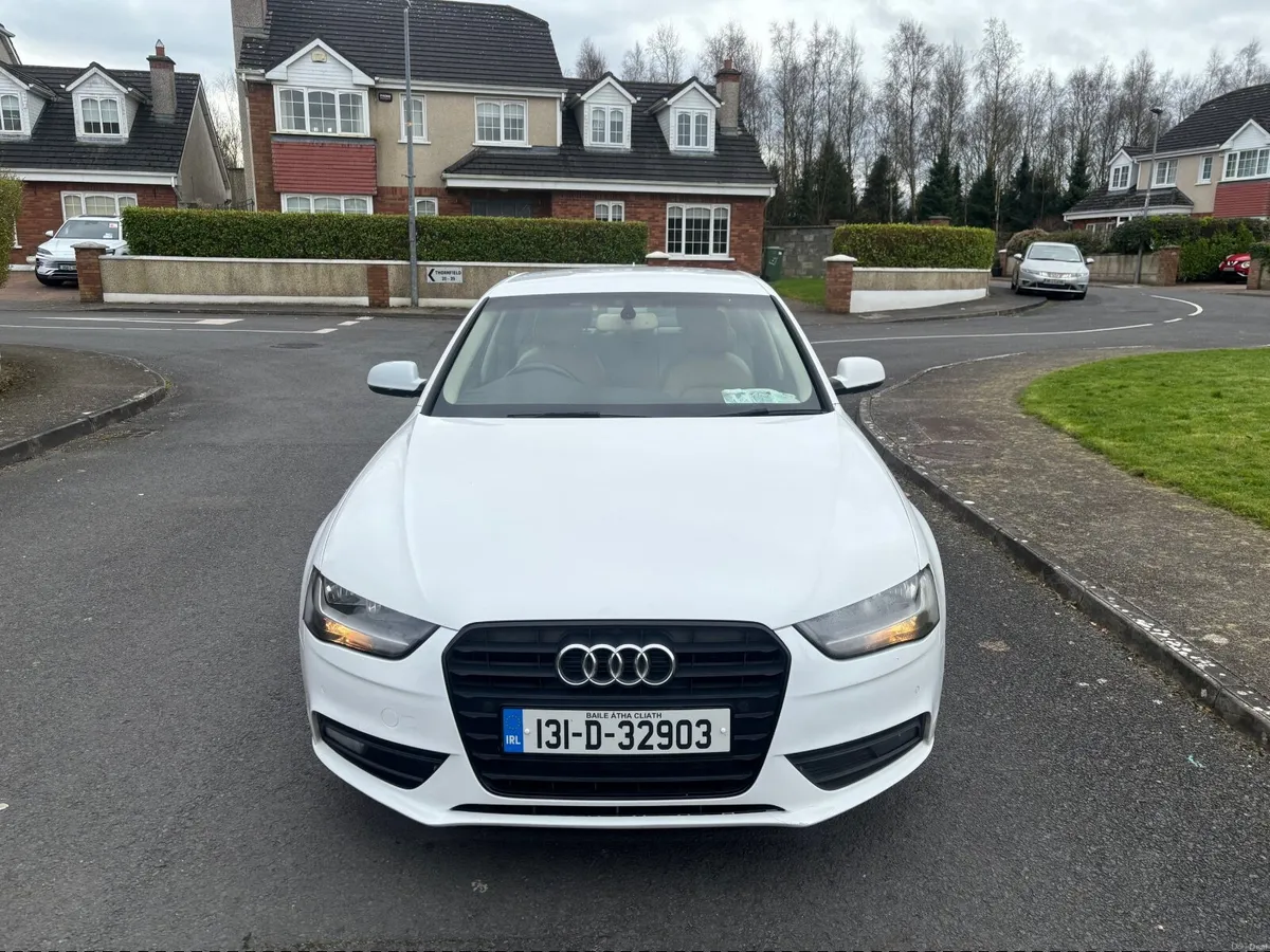 2013Audi A4 2.0 TDI 143 bhp TECHNIK black, edition - Image 3