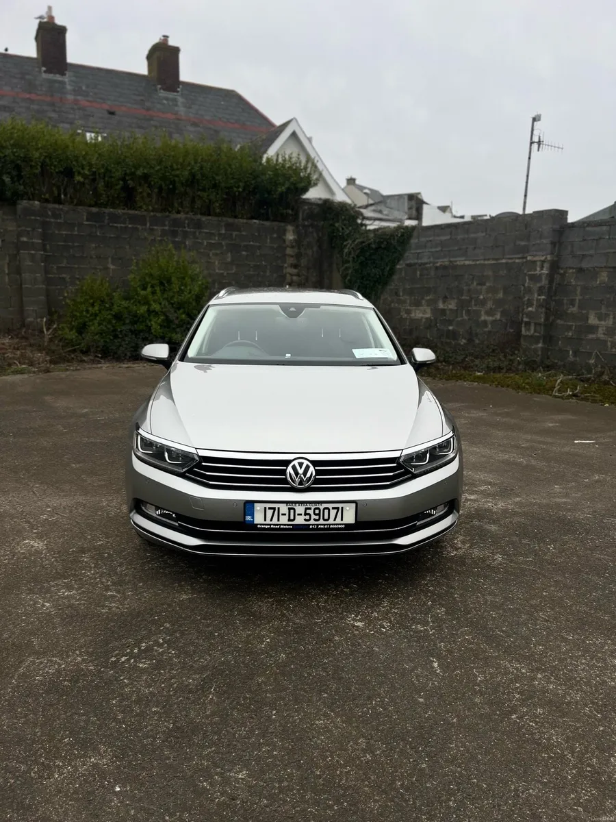 Volkswagen Passat Estate 2017 price in description - Image 1