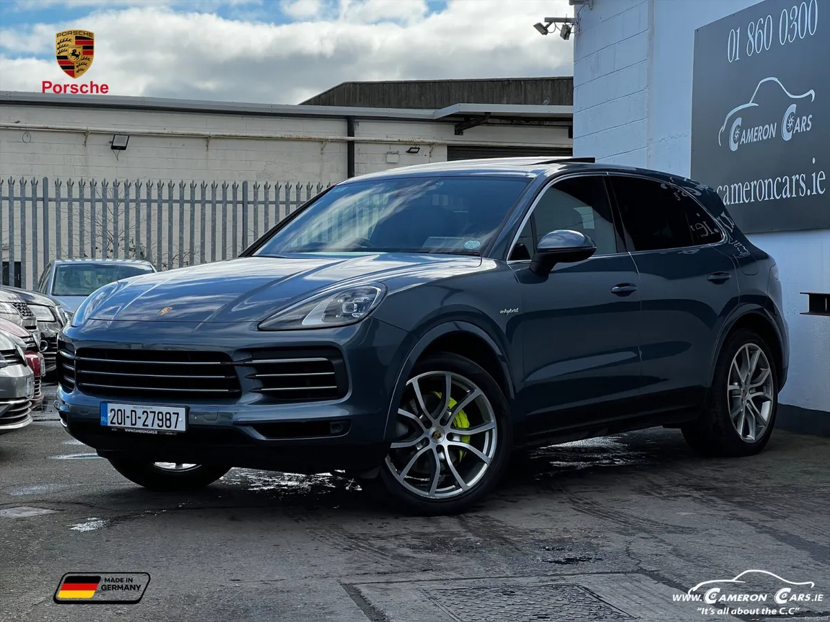 PORSCHE CAYENNE EHYBRID MOONLIGHT BLUE V6 - Image 1