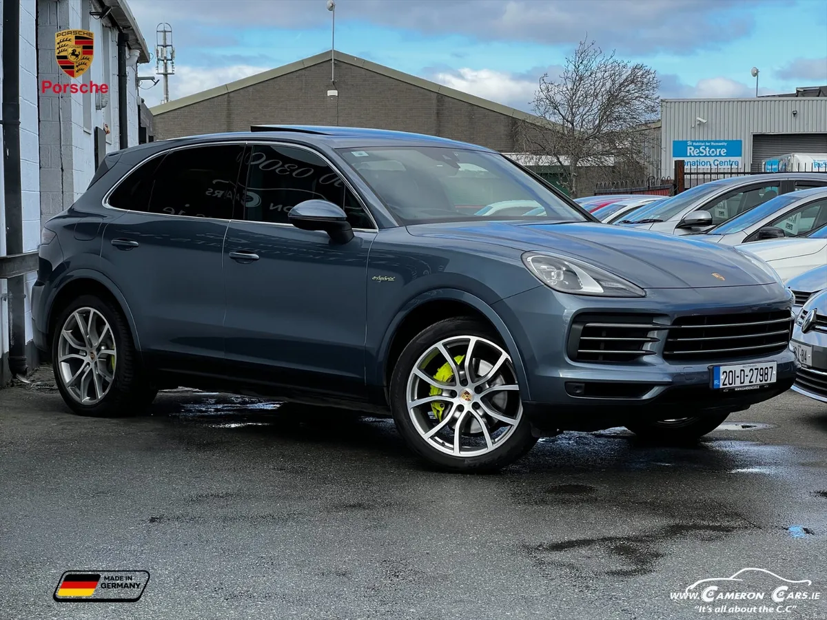 PORSCHE CAYENNE EHYBRID MOONLIGHT BLUE V6 - Image 2