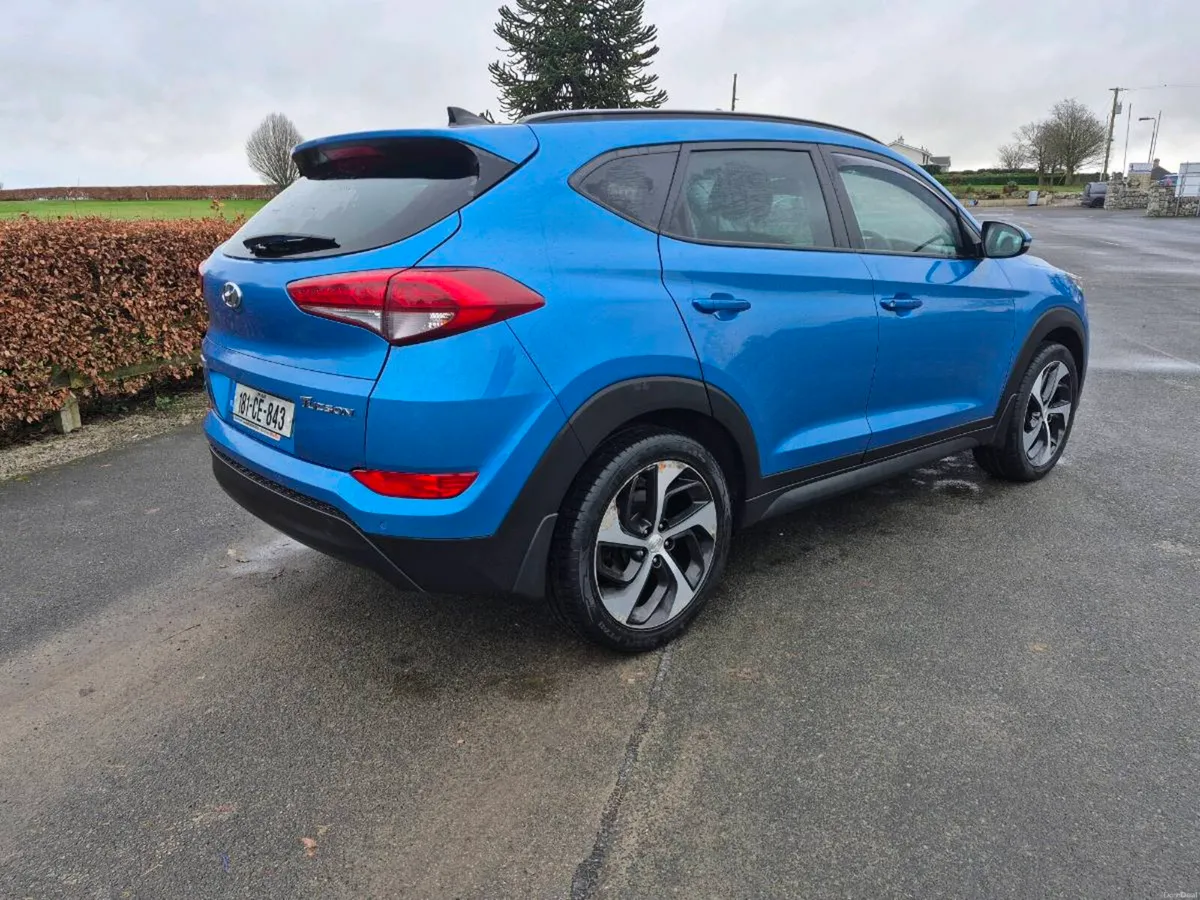 Hyundai tucson 1.7 turbo diesel Panoramic roof - Image 4