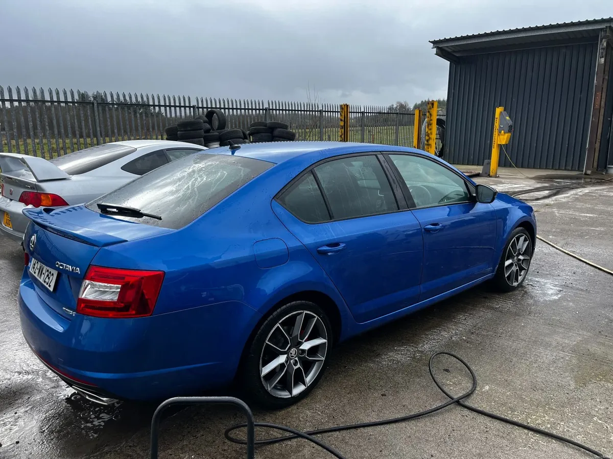 Skoda Octavia 2014 - Image 2