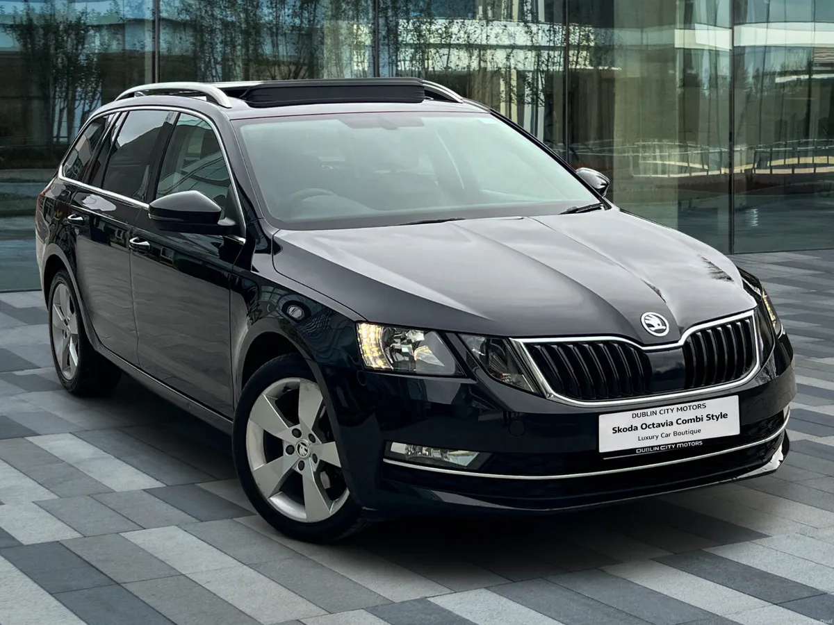 Skoda Octavia Combi Style *Panoramic Roof* - Image 1