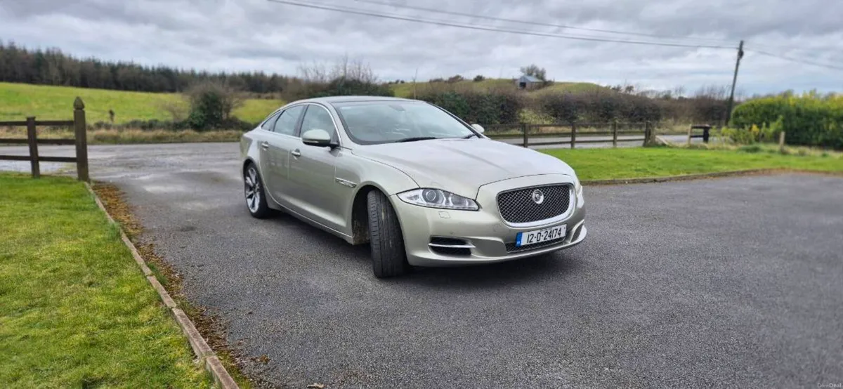 Jaguar xj 3.0,275bhp - Image 2
