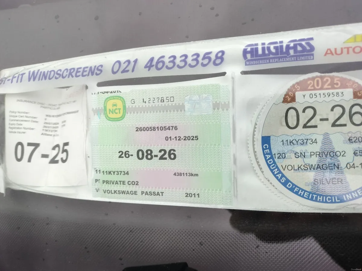 Volkswagen Passat 2011 - Image 3