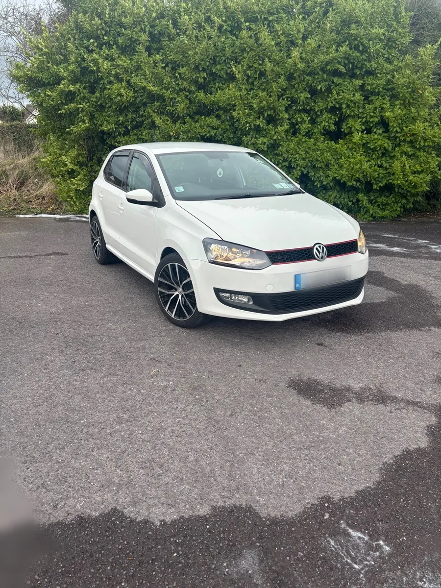 2012 Volkswagen Polo - Image 1