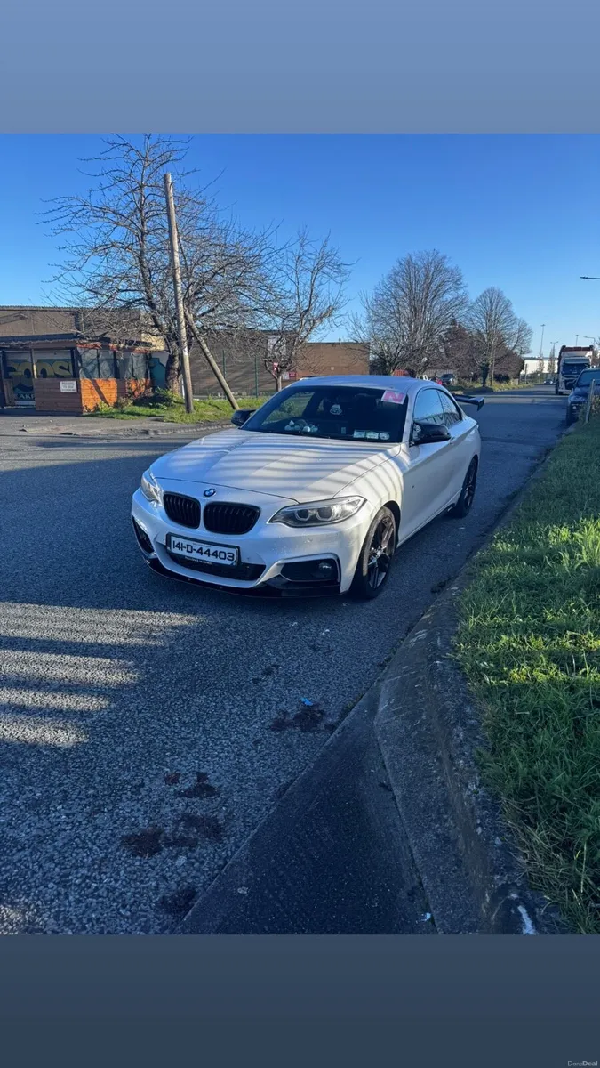 BMW 200i M Sport Coupe 2014 - Image 1