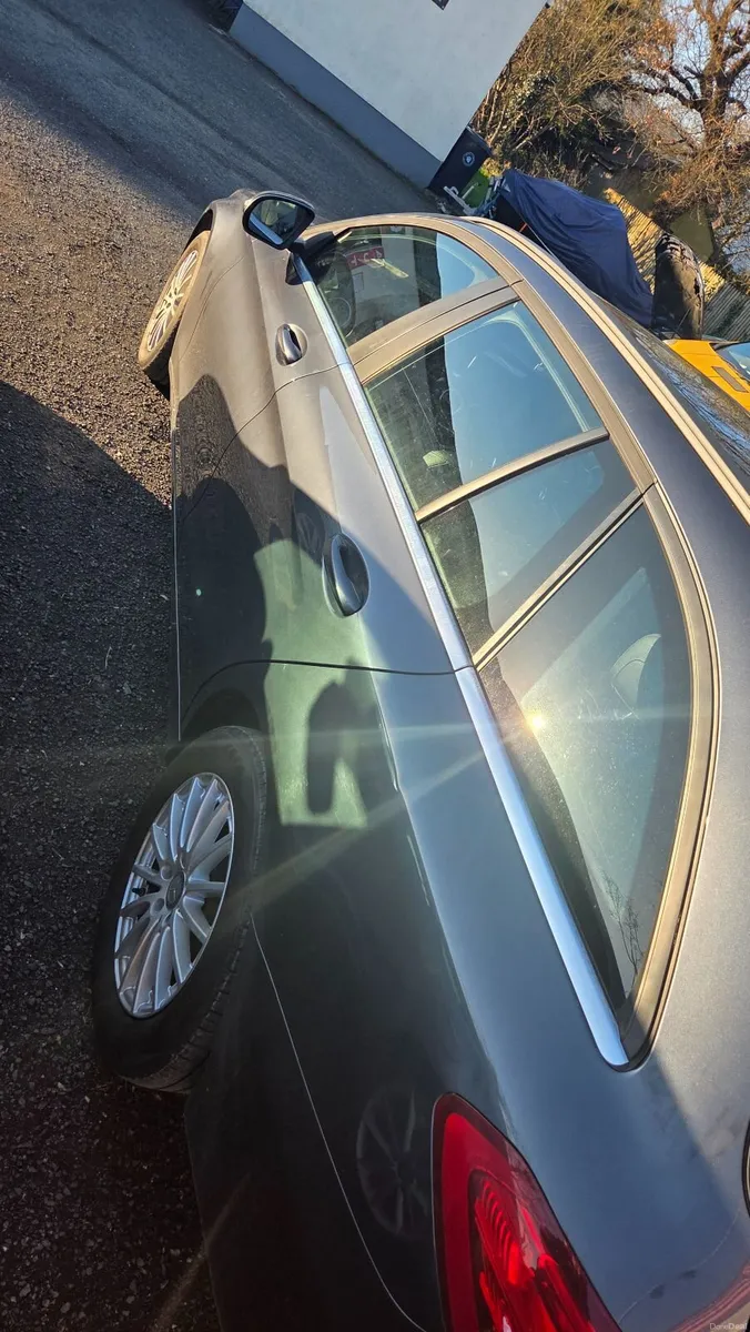 Mercedes-Benz C-Class 2015 - Image 3