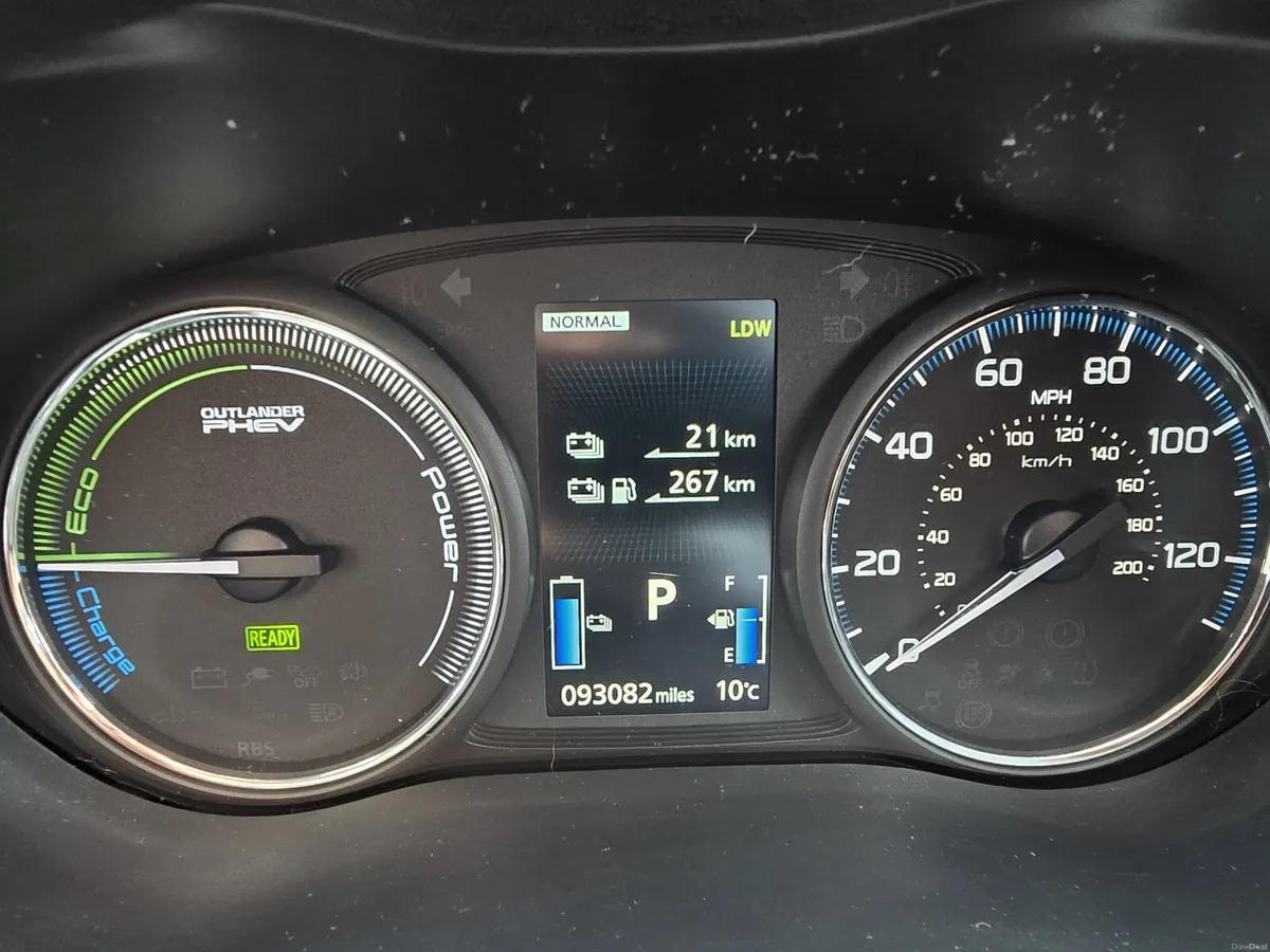 Mitsubishi Outlander 2015 Phev New NCT - Image 5
