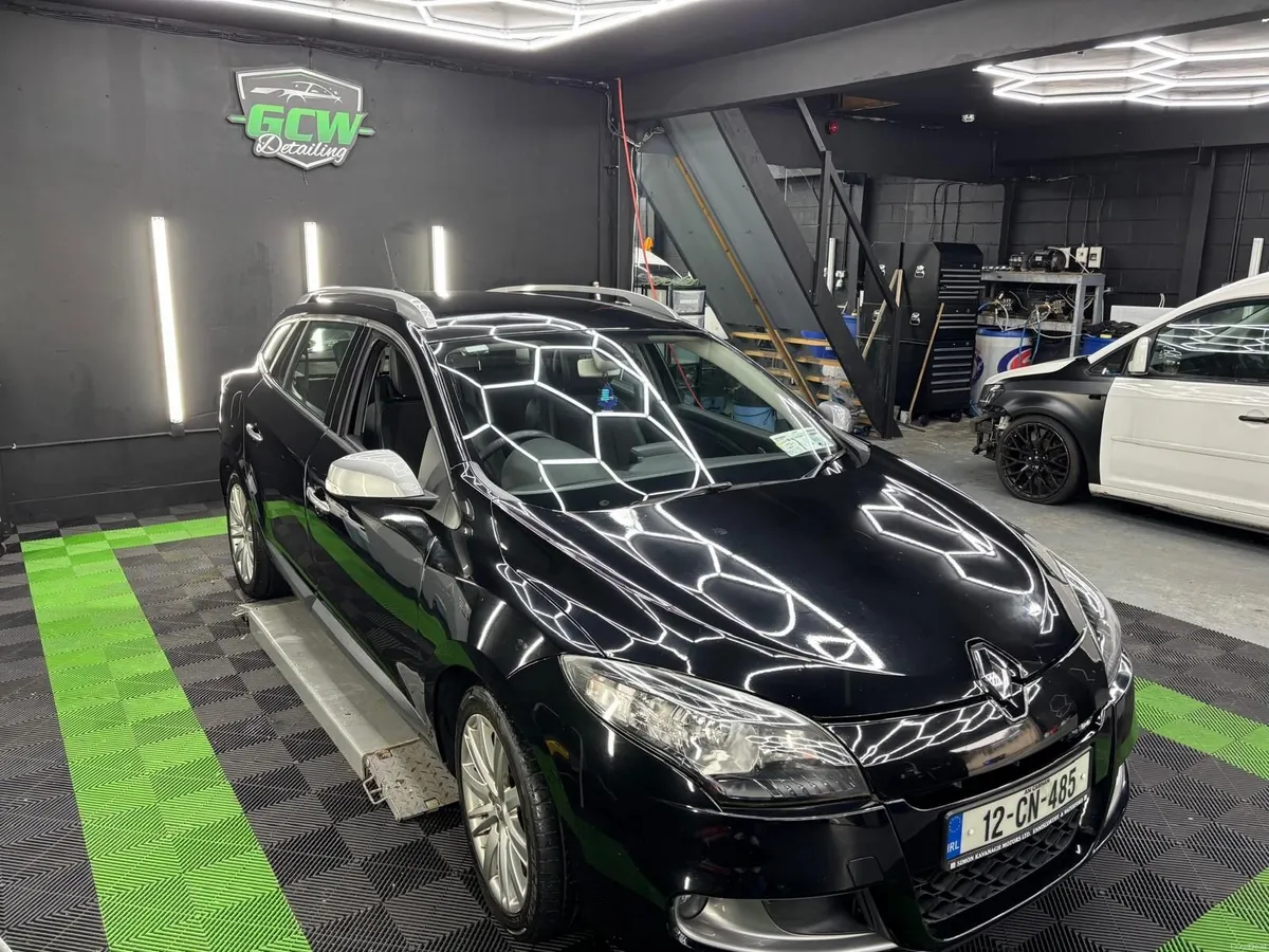 Renault Megane 2012 - Image 2