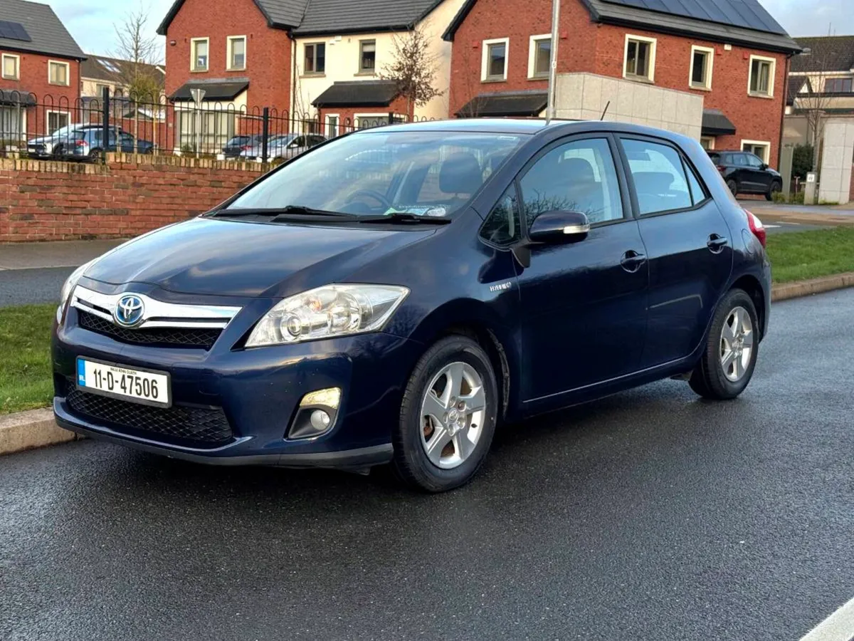 Toyota Auris Hybrid / LowMileage/ NCT & Tax - Image 1