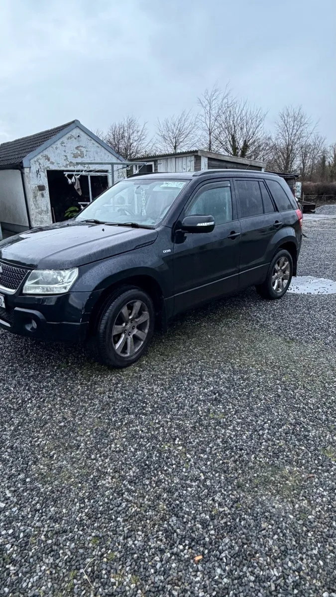 Suzuki grand vitara - Image 1