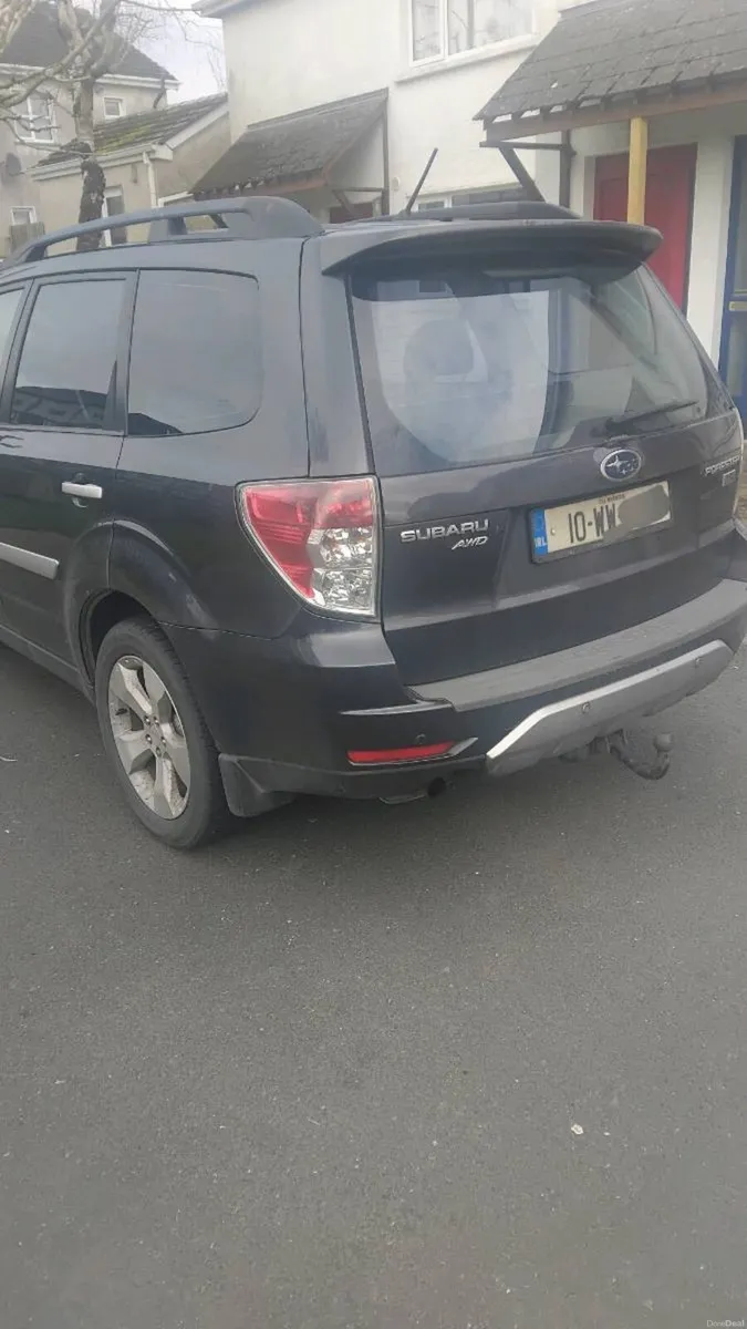 Subaru Forester 2010 2tr Diesel. - Image 3