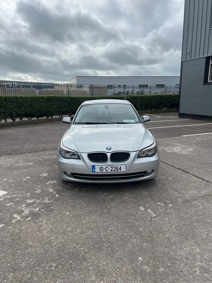 BMW 520d  automatic 2010 - Image 2